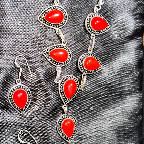 Italian Coral vintage handcrafted 6 gem necklace & Earring Set - Picture 2 of 11